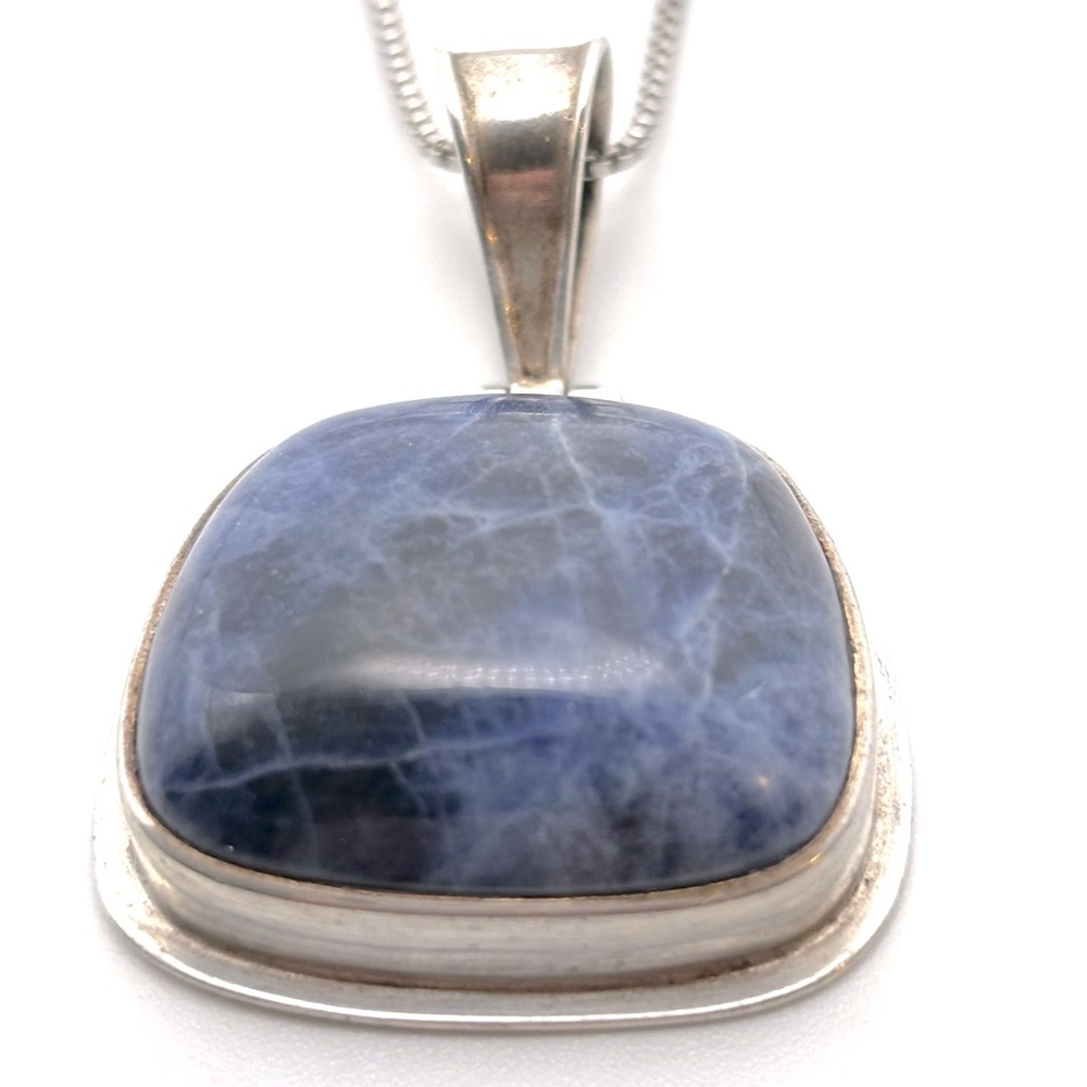 Silpada 925 Silver Sodalite Trapezoid Pendant and Chain